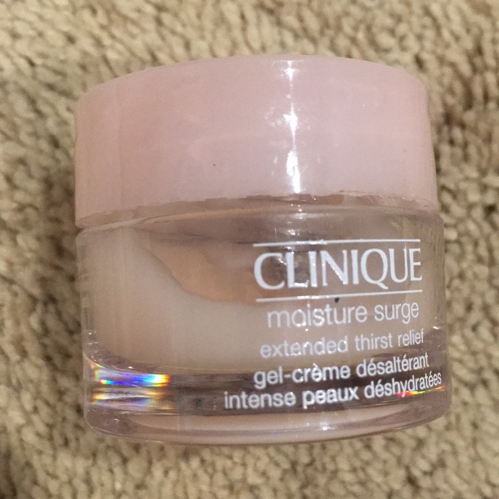 Clinique Moisture Surge